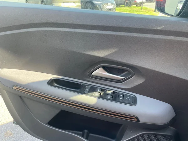 DACIA Sandero Stepway (2025) — foto 6 van 21