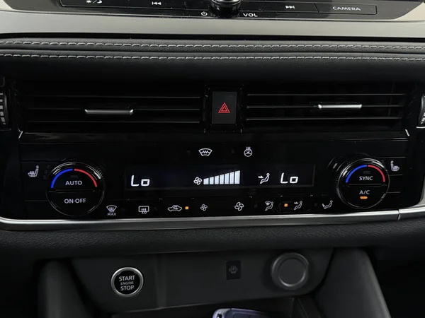 NISSAN Qashqai (2025) — foto 18 van 29