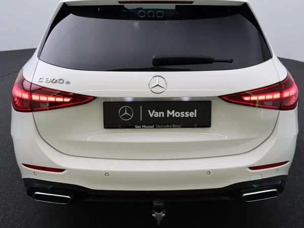 Mercedes-Benz C-Klasse (2025) — foto 24 van 36