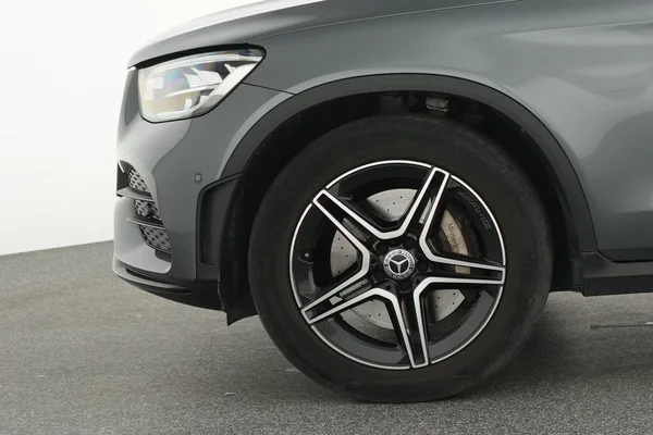 Mercedes-Benz GLC (2022) — foto 16 van 20