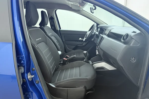 Dacia Duster (2022) — foto 19 van 21