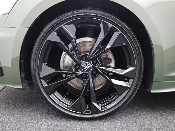 AUDI A5 Sportback (2025) — foto 17 van 24
