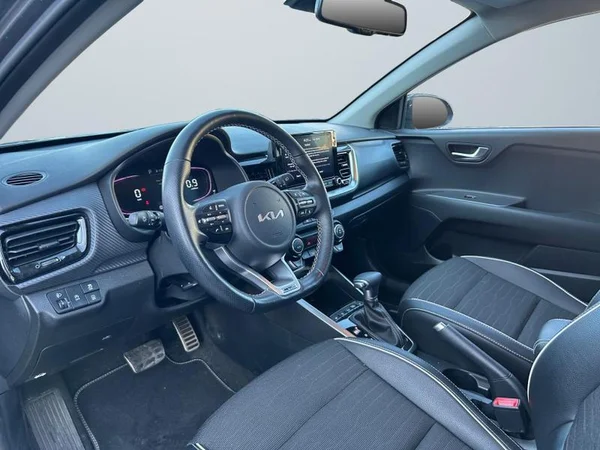 KIA Stonic (2024) — foto 33 van 33