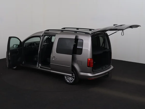 VOLKSWAGEN Caddy (2019) — foto 27 van 28