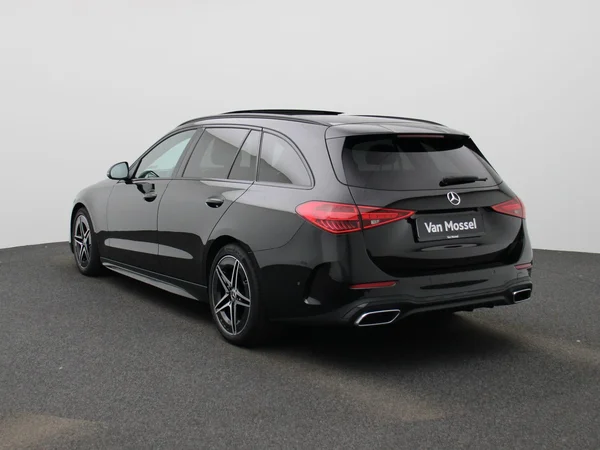 Mercedes-Benz C-Klasse (2022) — foto 12 van 54
