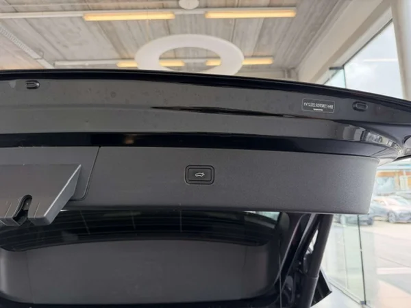 Volvo EX30 (2024) — foto 15 van 22