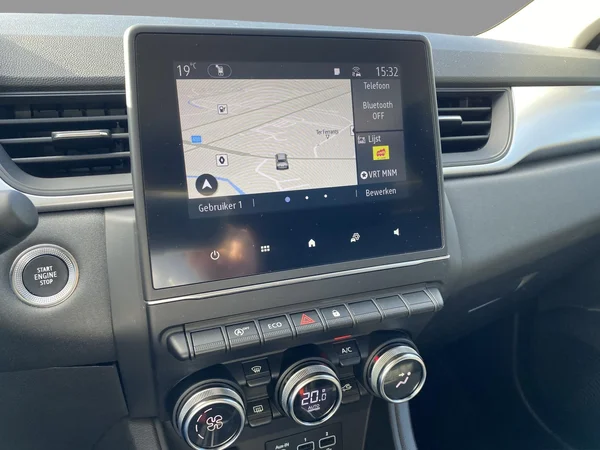 Renault Captur (2022) — foto 22 van 22