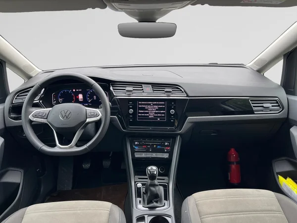 VOLKSWAGEN Touran (2025) — foto 17 van 18