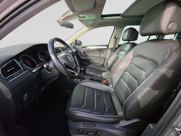 VOLKSWAGEN Tiguan (2019) — foto 24 van 24