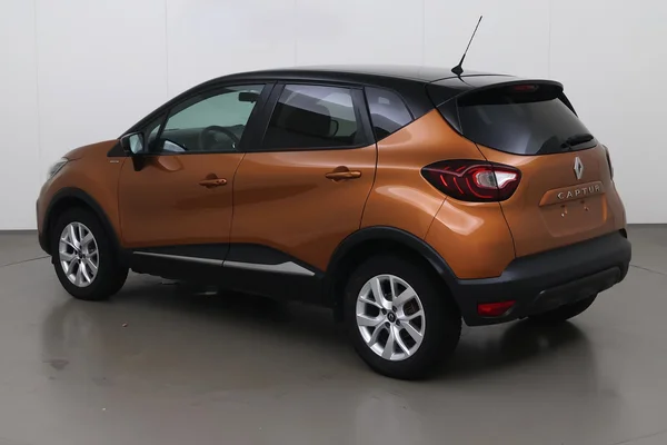 Renault Captur (2020) — foto 12 van 18