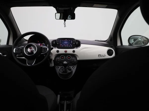 Fiat 500 (2023) — foto 39 van 41