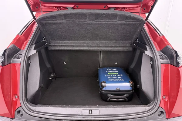 Peugeot 2008 (2023) — foto 6 van 37