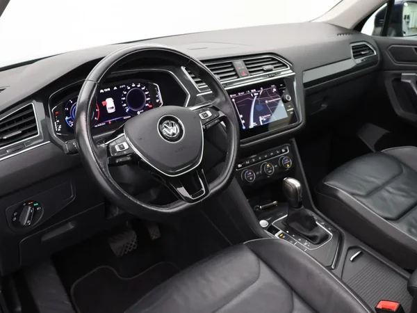 Volkswagen Tiguan Allspace (2021) — foto 4 van 31
