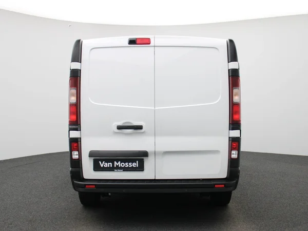 Renault Trafic (2022) — foto 36 van 39