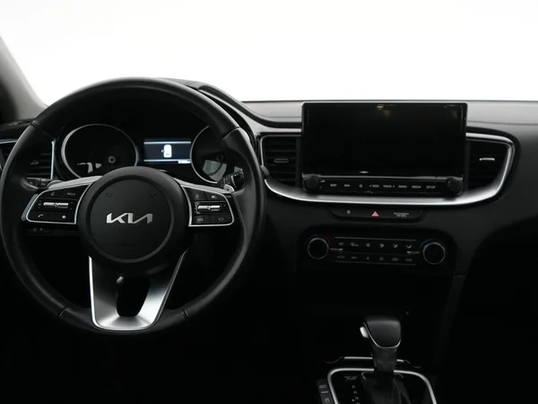 Kia cee'd (2024) — foto 6 van 22
