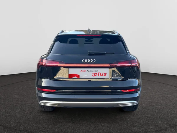 AUDI e-tron (2023) — foto 17 van 20