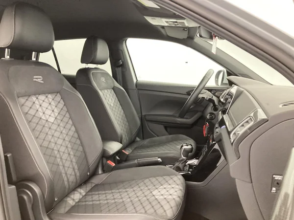 VOLKSWAGEN T-Cross (2025) — foto 24 van 36