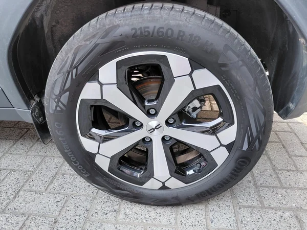 Dacia Duster (2025) — foto 4 van 16