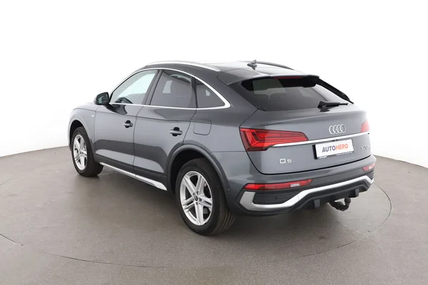 Audi Q5 (2021) — foto 10 van 16