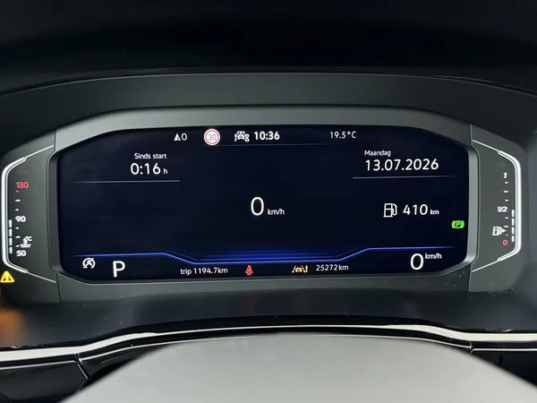 VOLKSWAGEN Touran (2025) — foto 3 van 19