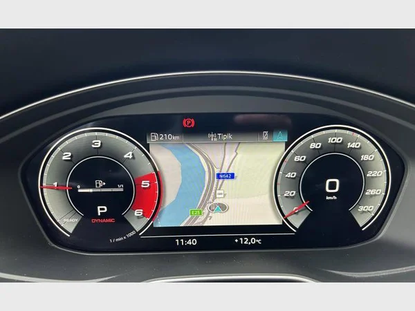 Audi Q5 (2022) — foto 8 van 40