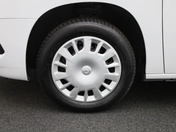 Opel Combo Life (2023) — foto 5 van 30