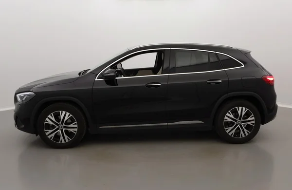 Mercedes-Benz GLA (H247) (2023) — foto 12 van 38