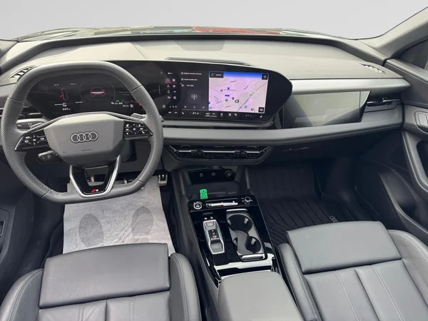 AUDI Q6 e-tron (2025) — foto 2 van 24