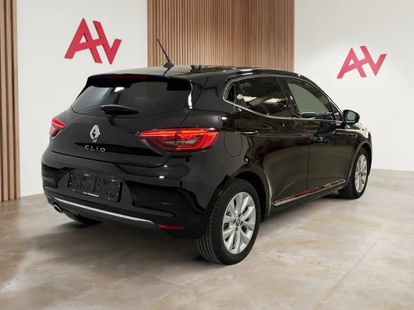 Renault Clio (2021) — foto 24 van 28