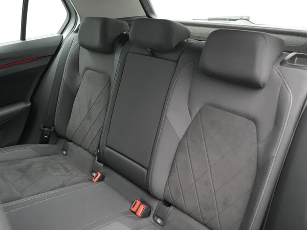 VOLKSWAGEN Golf VIII eHybrid (PHEV) (2022) — foto 4 van 30