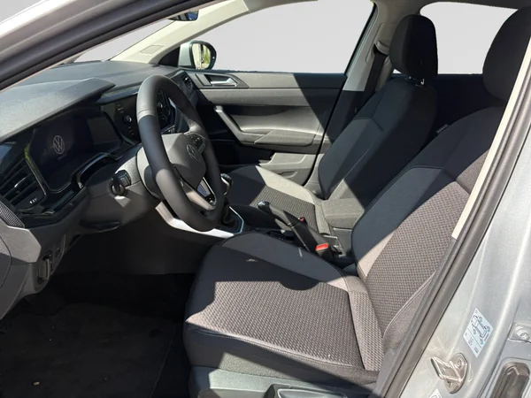 VOLKSWAGEN Taigo (2025) — foto 15 van 17