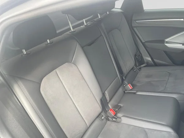 AUDI Q3 Sportback (2025) — foto 8 van 21