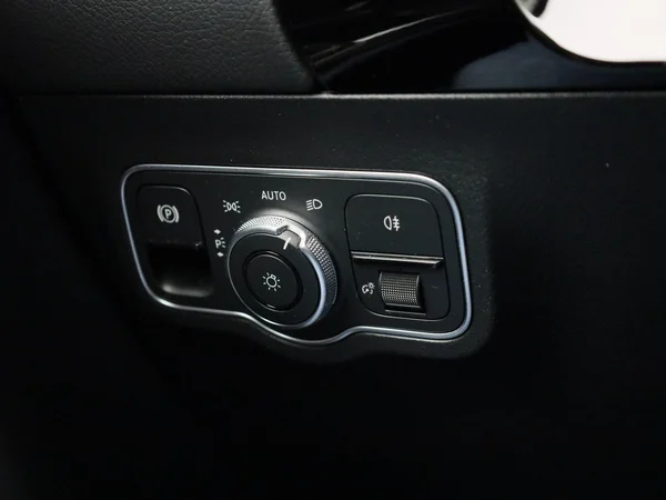 Mercedes-Benz GLA (2022) — foto 19 van 48