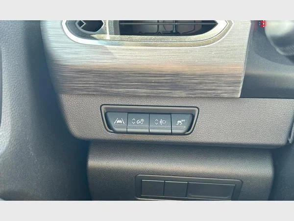 Nissan TOWNSTAR (2023) — foto 20 van 29
