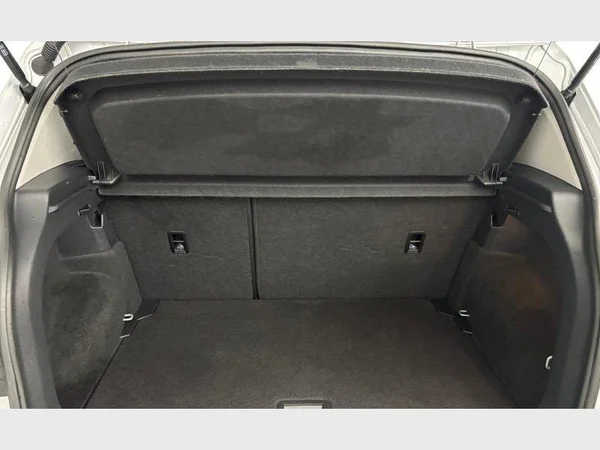 Volkswagen T-Cross (2022) — foto 16 van 23