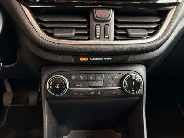 Ford Fiesta (2023) — foto 8 van 22
