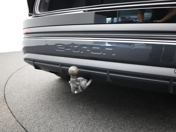AUDI Q4 e-tron (2025) — foto 4 van 25