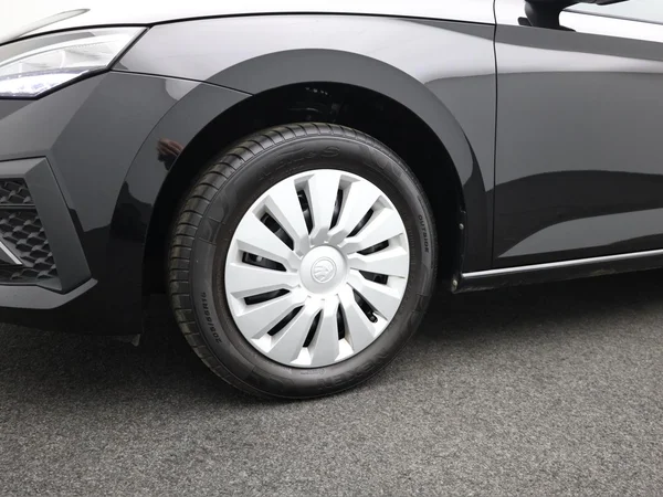 SKODA Scala (2024) — foto 3 van 17