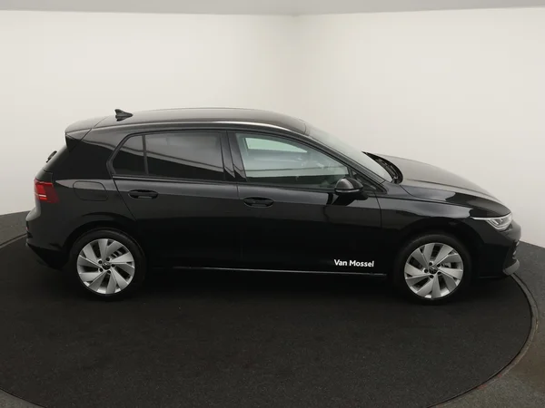 VOLKSWAGEN Golf VIII (2026) — foto 23 van 25