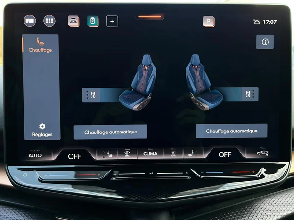 CUPRA Tavascan (2025) — foto 9 van 20