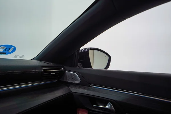 Peugeot 508 PHEV (2022) — foto 25 van 64