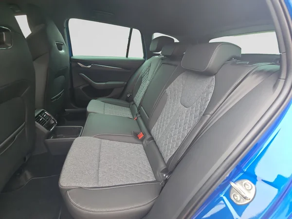 SKODA Octavia Combi (2025) — foto 19 van 24