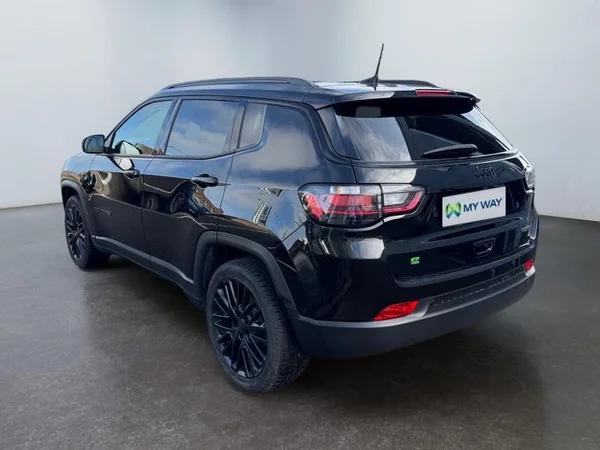 JEEP Compass (2023) — foto 29 van 31