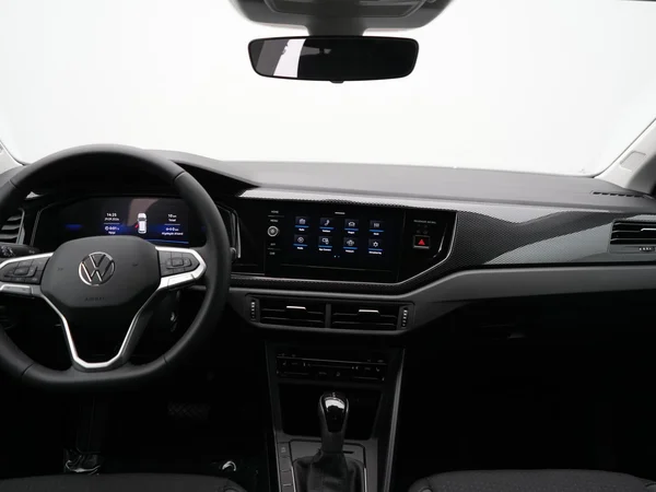 VOLKSWAGEN Polo (2026) — foto 3 van 26