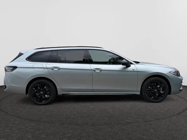 VOLKSWAGEN Passat Variant eHybrid (PHEV) (2026) — foto 21 van 24