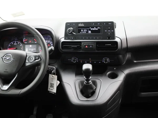Opel Combo (2022) — foto 32 van 33