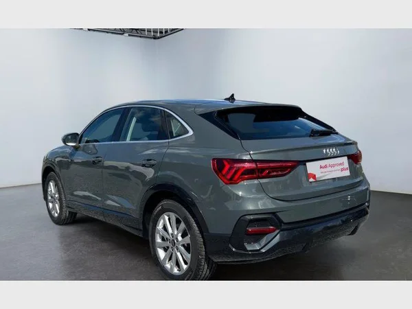 Audi Q3 Sportback (2022) — foto 12 van 29