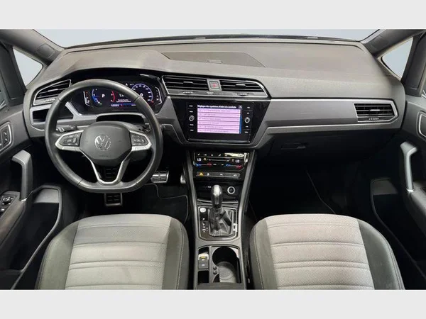 Volkswagen Touran (2024) — foto 32 van 32