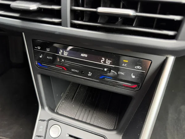 VOLKSWAGEN Taigo (2025) — foto 8 van 23