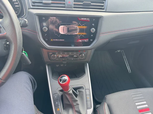 SEAT Arona (2019) — foto 16 van 24